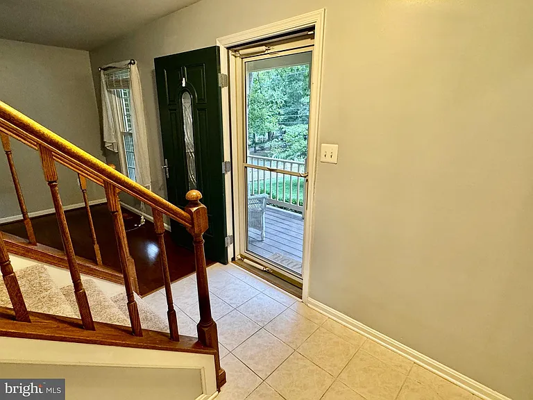 1017 Spain Dr — Photo 5