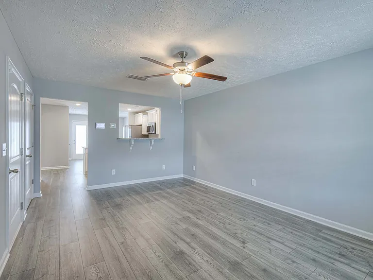 165 Allie Towns Dr — Photo 2