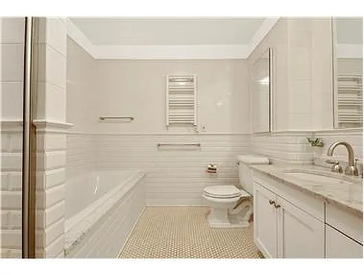 Rented by Douglas Elliman | media 18