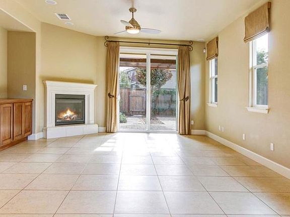 2nd image of 3269 Atherton Cir