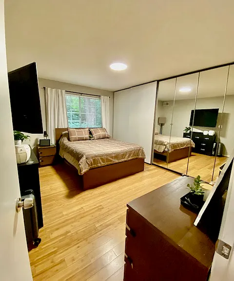 Main Bedroom Bamboo floors