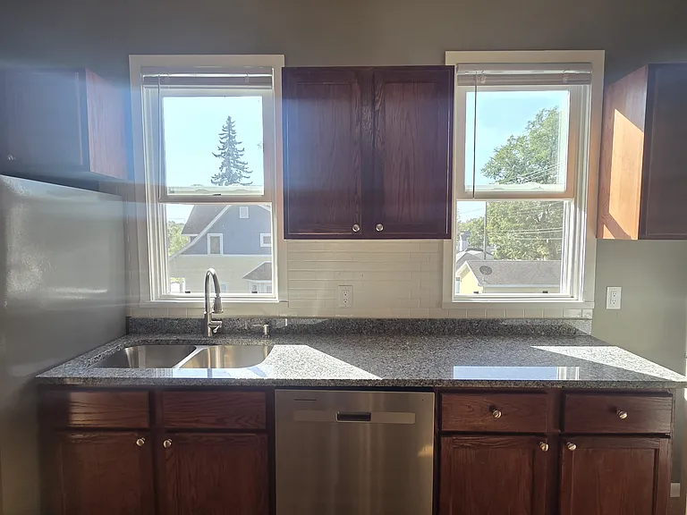 2939 Lyndale Ave N #2 — Photo 4