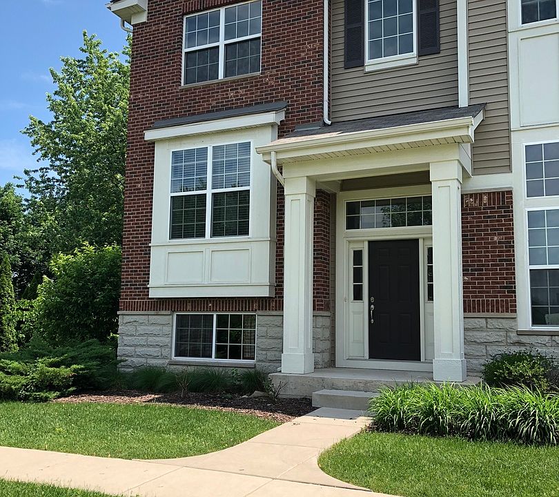 1st image of 2547 Dunraven Ave