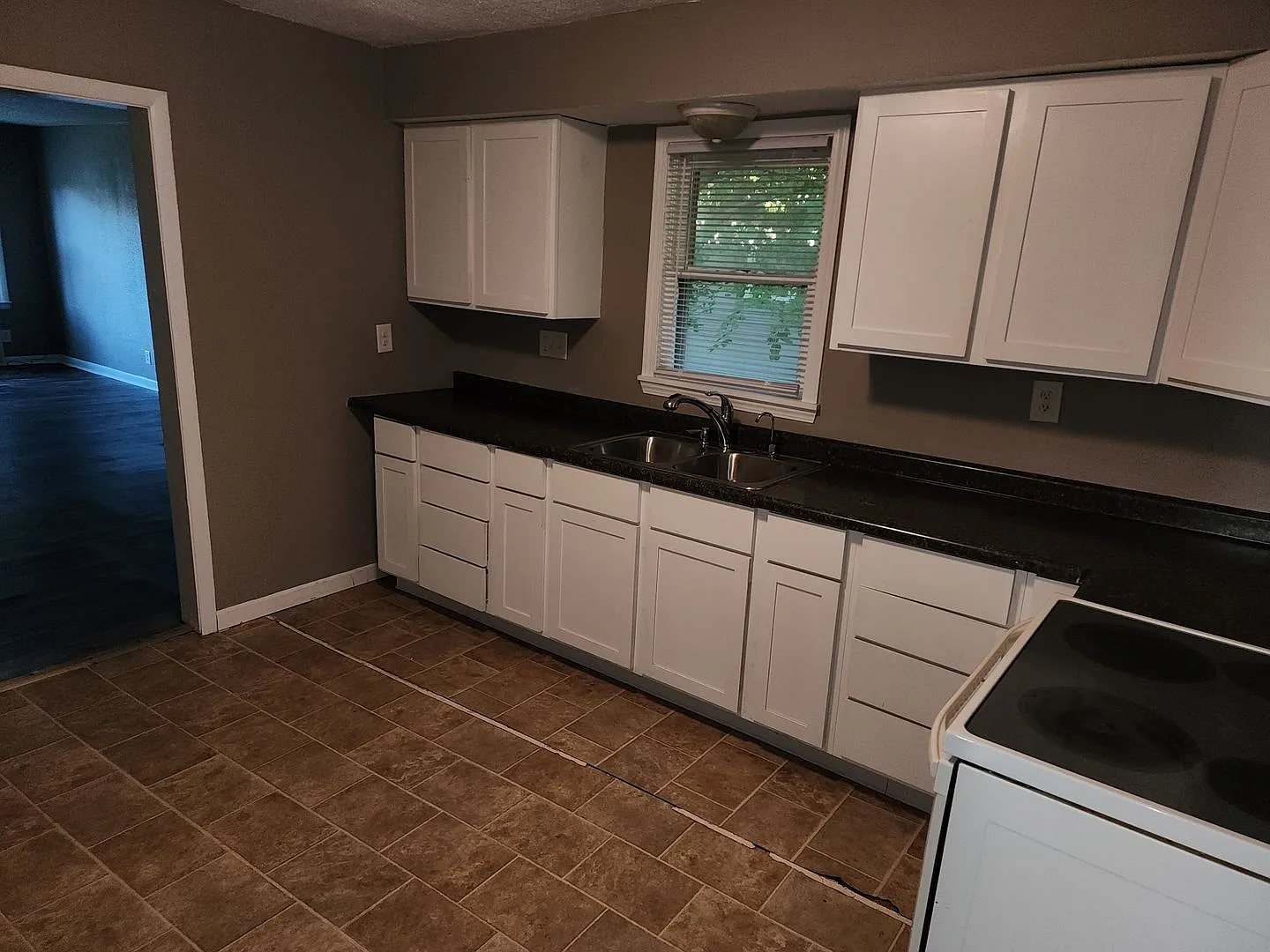 Home for Rent — Photo 2