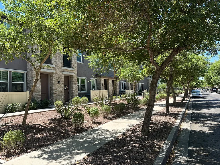 2354 E Hidalgo Ave — Photo 1