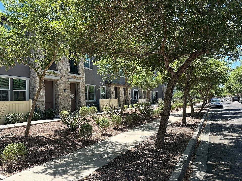 1st image of 2354 E Hidalgo Ave