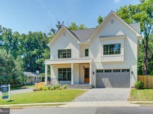 3620 N Kensington St, Arlington, VA 22207