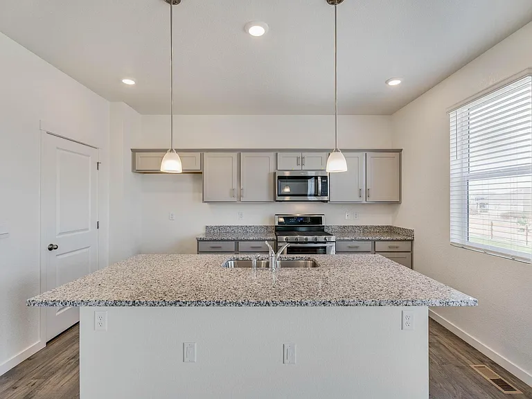 4992 Abigar St — Photo 7