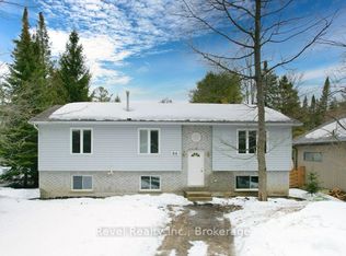 64 32nd St N, Wasaga Beach, ON L9Z 2C4