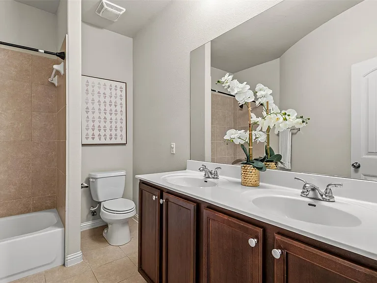 2693 Mirasol Loop — Photo 30