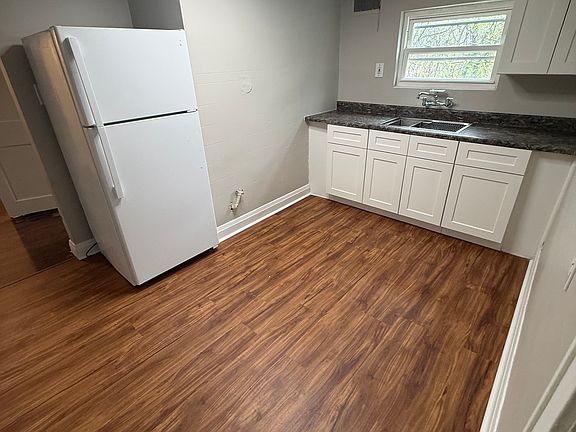 3rd image of 2722 Orland Ave #2