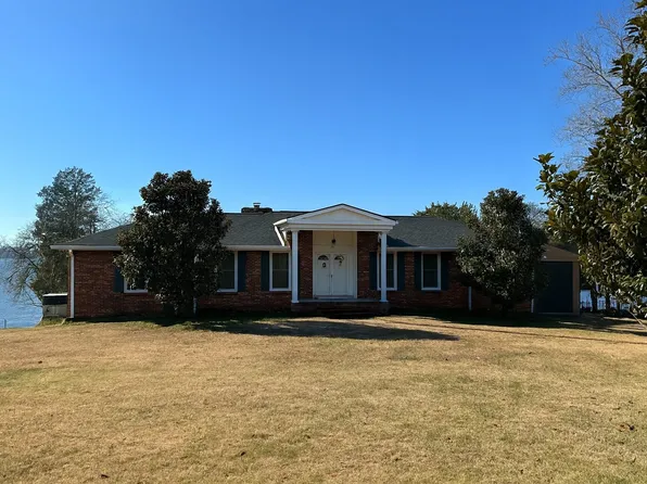 1006 Forest Harbor Ct, Hendersonville, TN 37075