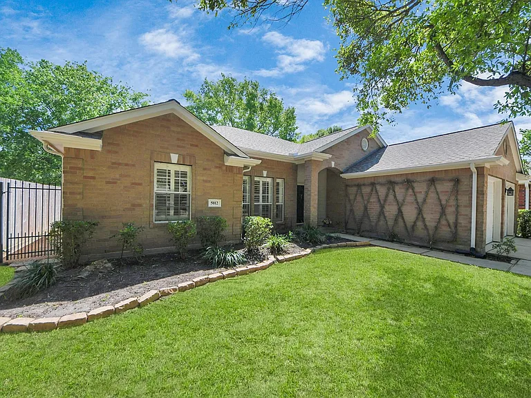 5012 N Nelson Ave — Photo 3