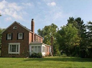 820 Penfield Rd, Rochester, NY 14625