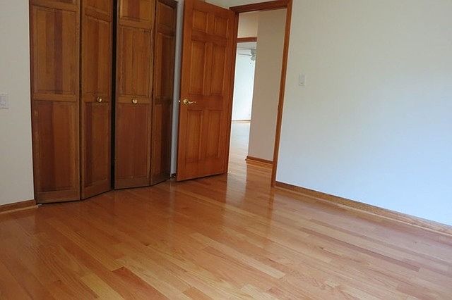 2nd image of 624 Marseilles Cir