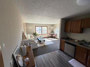 320 N 2nd St APT 8, River Falls, WI 54022