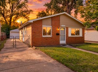 5938 Glenis St, Taylor, MI 48180