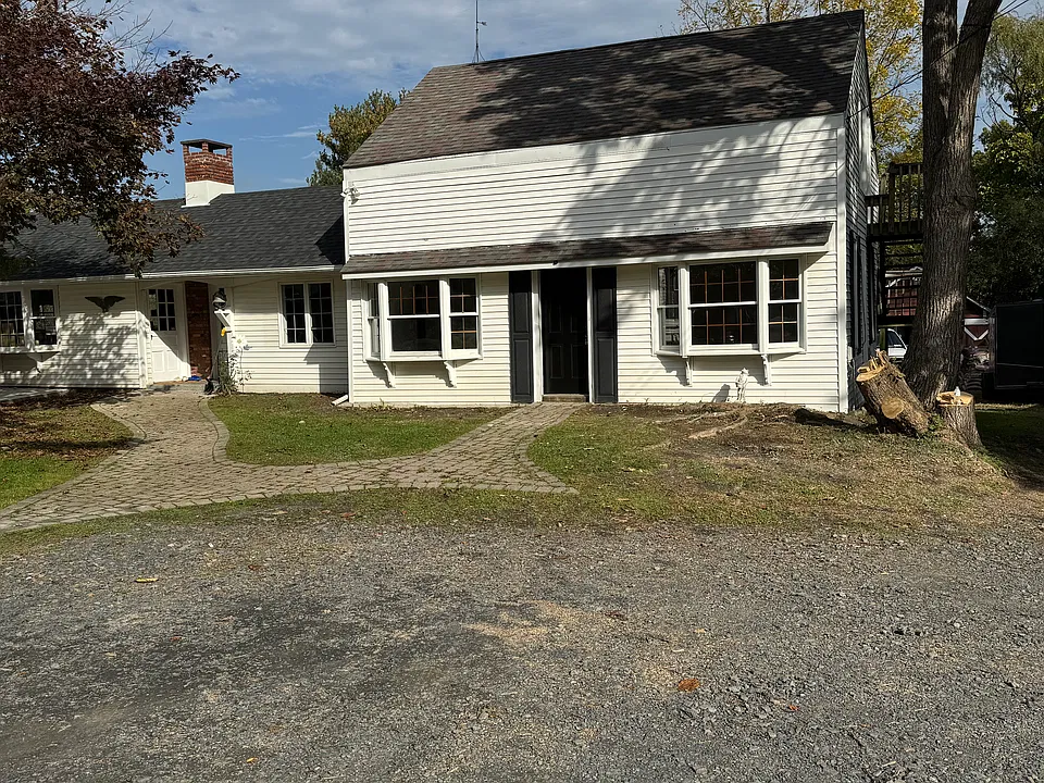 169 Greeves Rd #2
