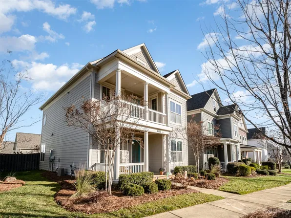 11611 Founders Park Ln, Pineville, NC 28134