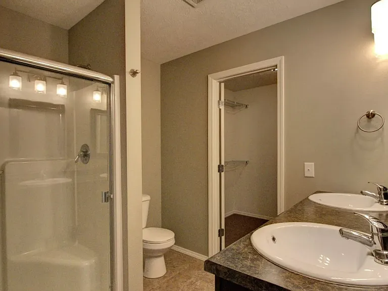 2460 W Spring Water St — Photo 5