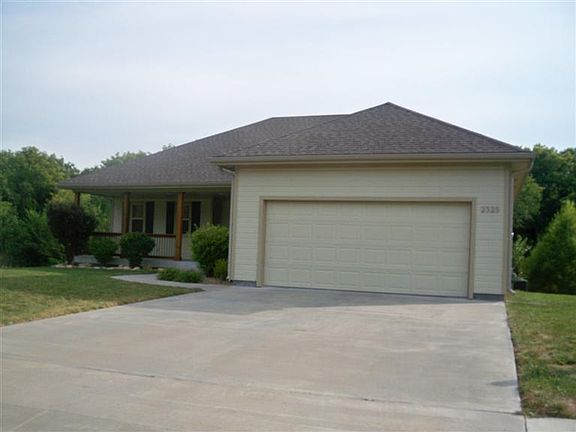 5th image of 2325 Fox Sparrow Ct