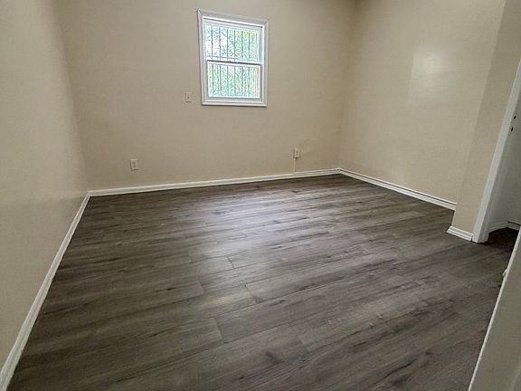 4th image of 508 S Orange Ave #2