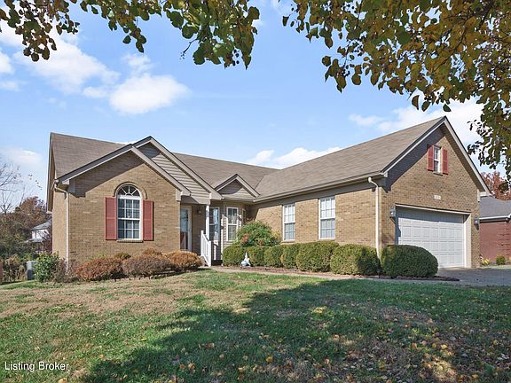 3rd image of 179 Birchwood Dr
