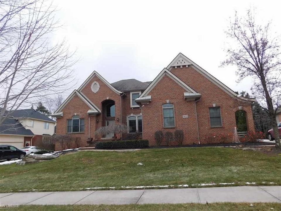 1st image of 54052 Birchfield Dr W
