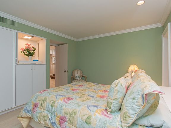 4th image of 6 Canvasback Ln