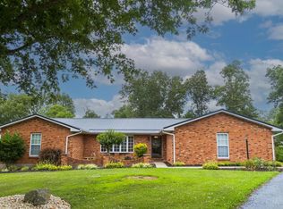 1204 Holland Cir, Hillsboro, OH 45133