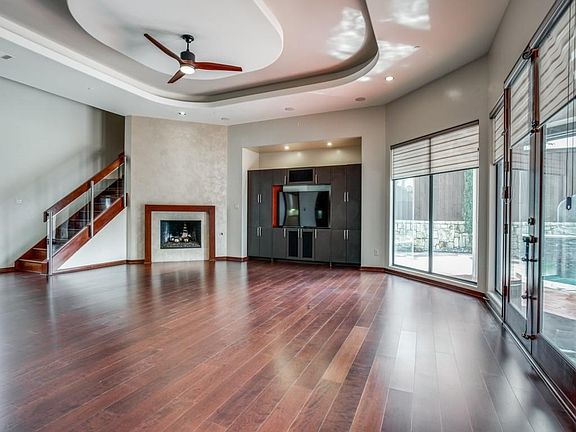 3rd image of 1778 Torrey Pines Ln