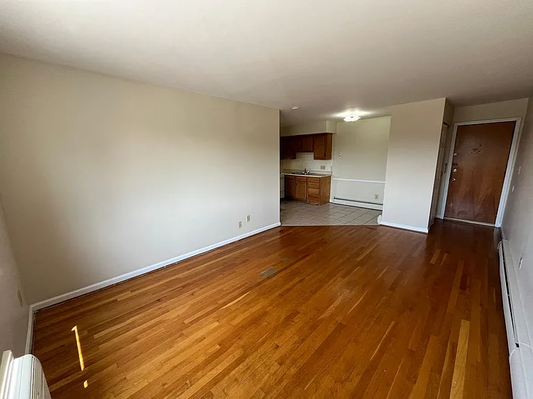 676 Riverview Dr — Photo 12