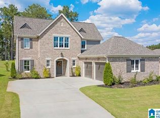 417 Glen Iris Cir, Pelham, AL 35124