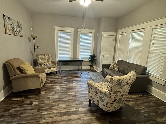 4th image of 222 Anderson Ave