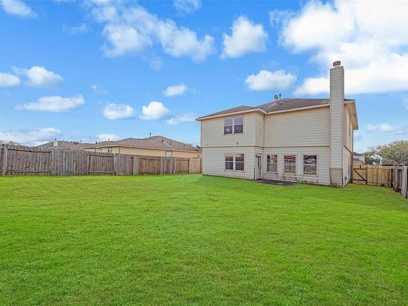 4th image of 7906 Diamond Oak Dr