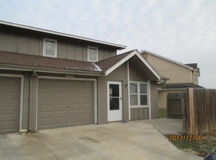 2534 Winterbrook Dr, Lawrence, KS 66047