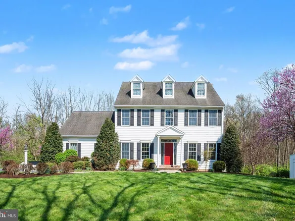 14 Royal Dr, Carlisle, PA 17015