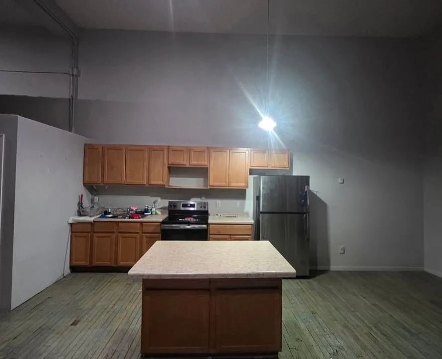 900 S 5th St