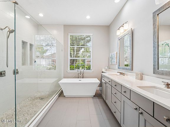5th image of 317 S MILL VIEW Way