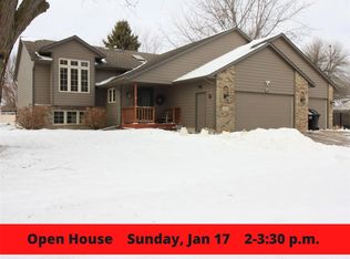 221 S Blaine St, Lennox, SD 57039