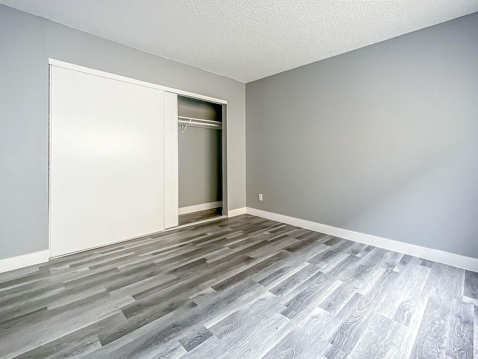 1st image of 20306 Cohasset St #17