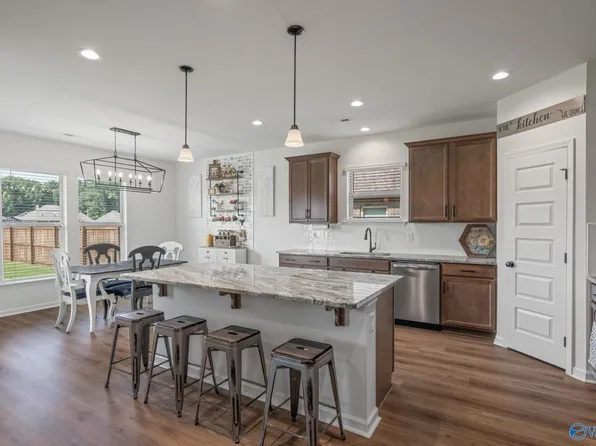 262 John Harold Dr, Meridianville, AL 35759