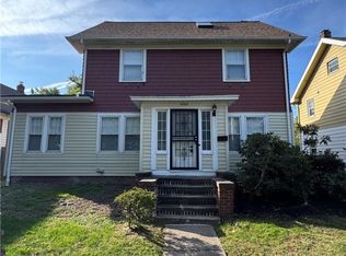 3262 E Overlook Rd, Cleveland Heights, OH 44118