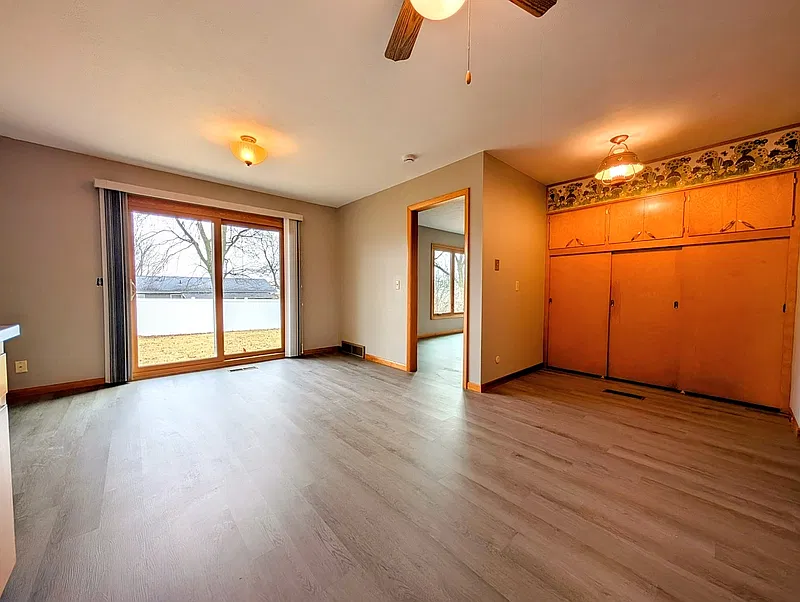 3 bed, 2.5 bath, 1346 sqft, $1,445 — Photo 4