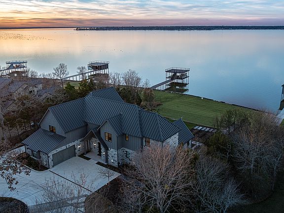 5th image of 211 Deer Valley Dr