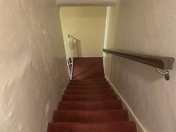 5th image of 148 Warden St