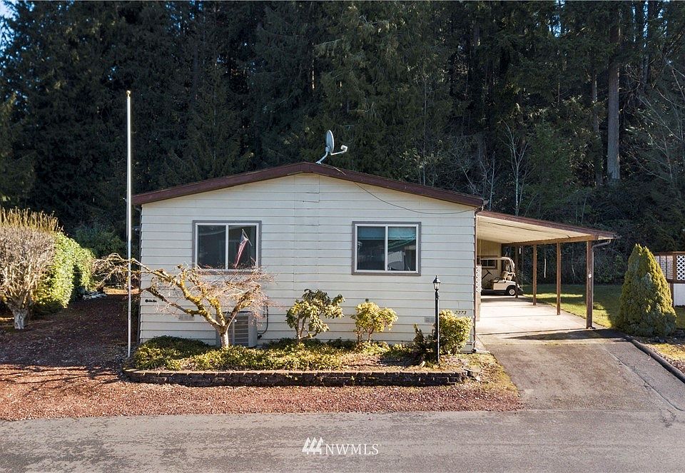 ~Welcome Home to Highly Desired 55+ Crystalaire Community in Enumclaw~