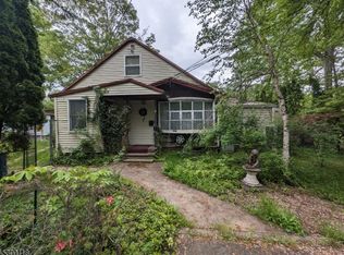 7 Cole Ave, Montville, NJ 07045