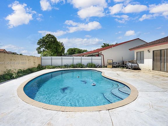 2nd image of 10290 SW 145th Pl