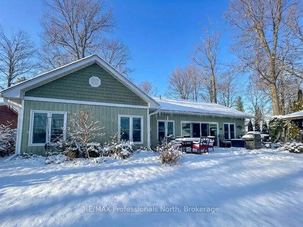 563 Dalhaven Rd, Selwyn, ON K0L 1T0